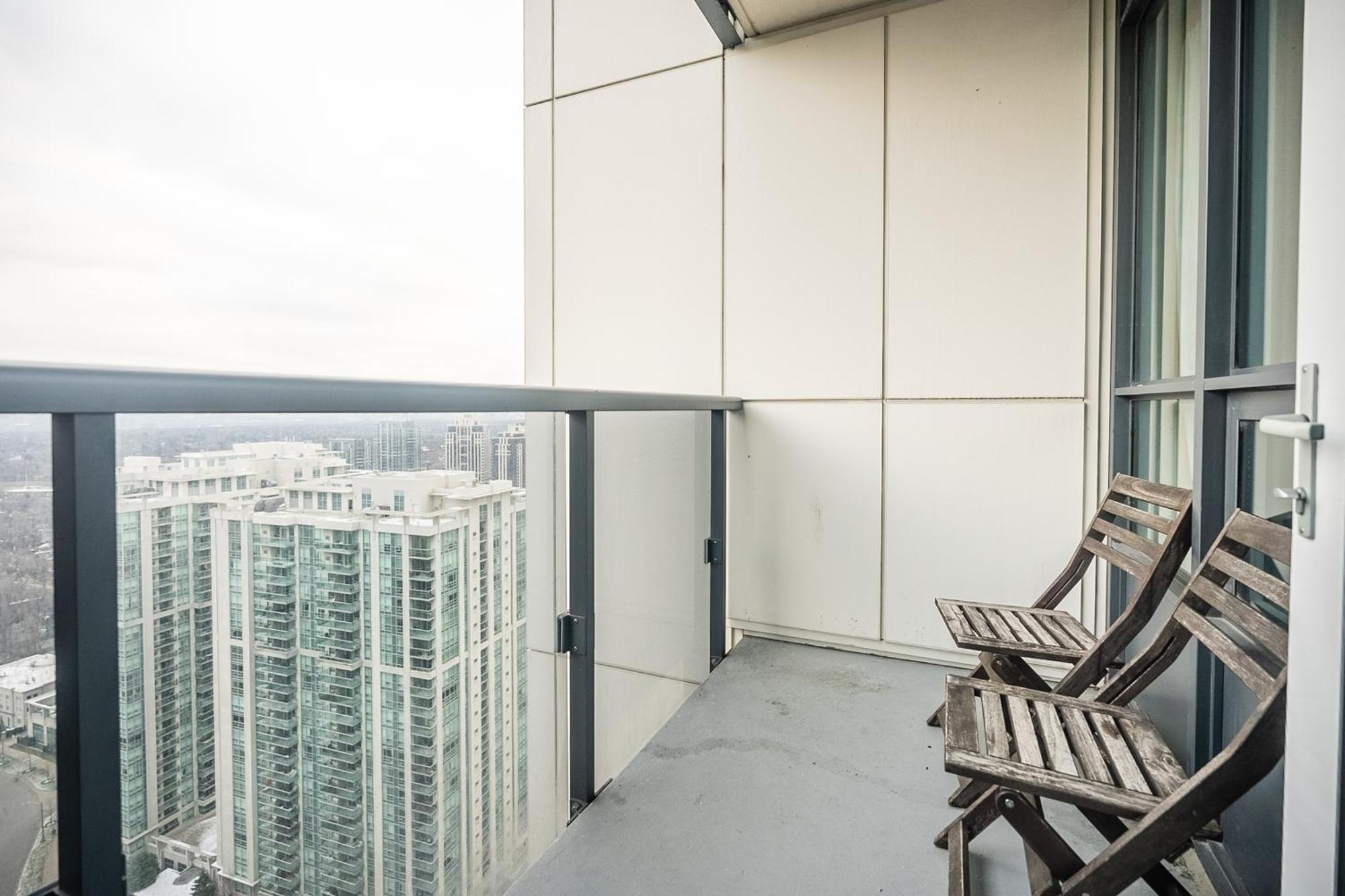 Globalstay Modern Apartments In North York Skyscraper تورونتو المظهر الخارجي الصورة